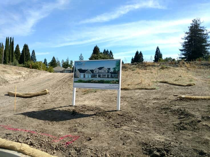 Construction & Regulation Signs